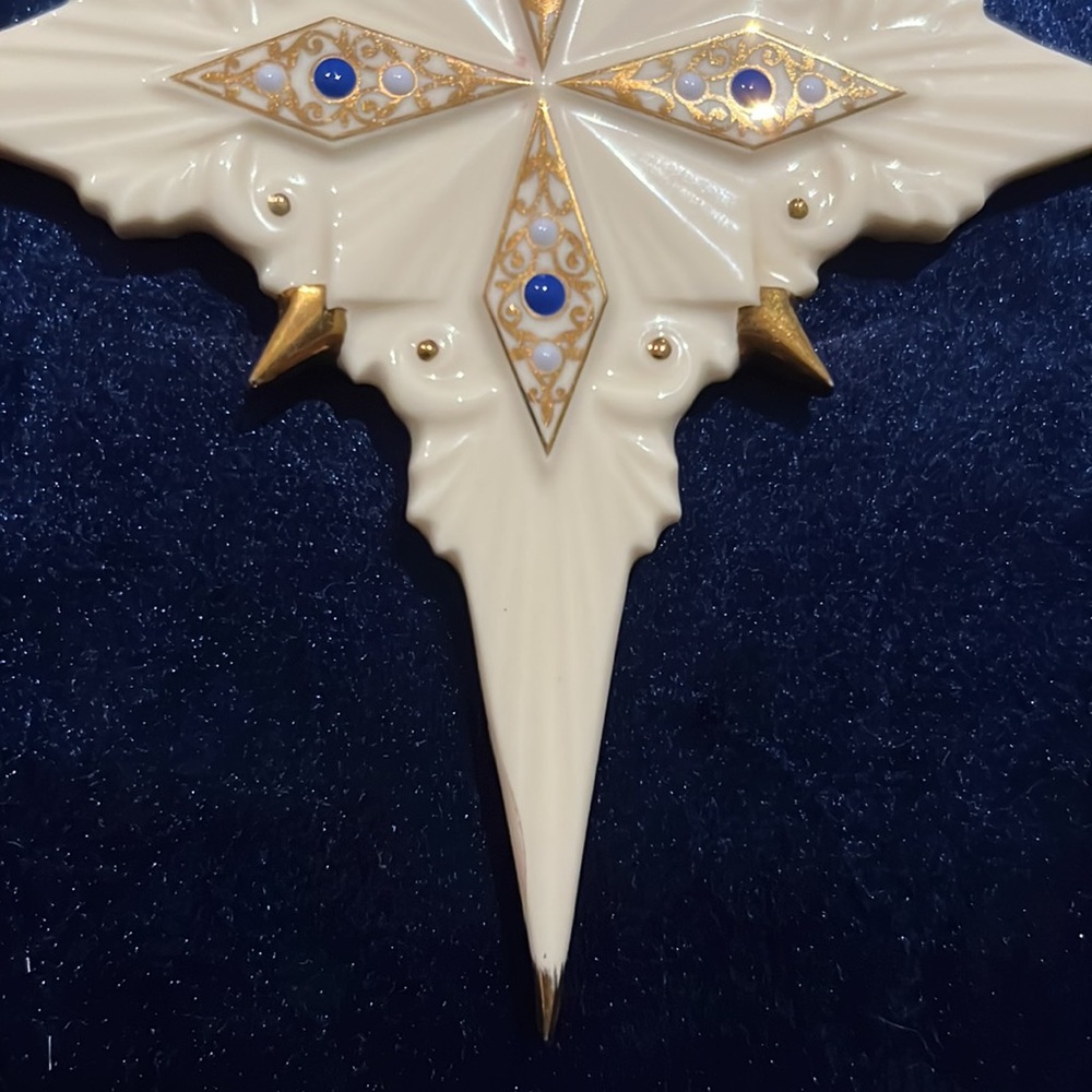 Lenox China Jewels Nativity Star of Bethlehem Ornament - Picture 7 of 11